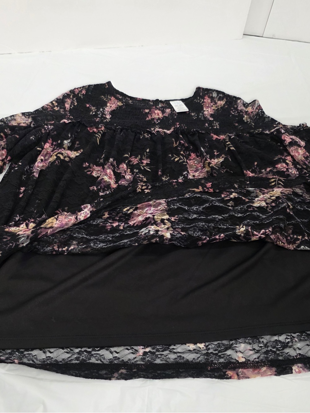 Time and Tru Black Floral Lace Bell-Sleeve Blouse - Picture 5 of 9